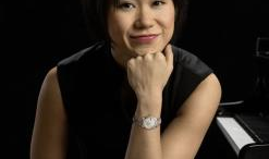 王羽佳钢琴演奏视频,音符间的艺术之旅